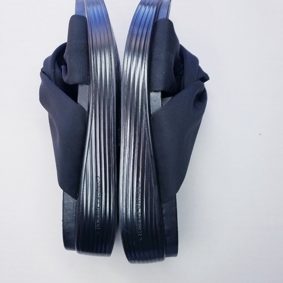 🌸Donald J Pliner | Platform Slip on‎ Sandals size 9, Black - Picture 3 of 5